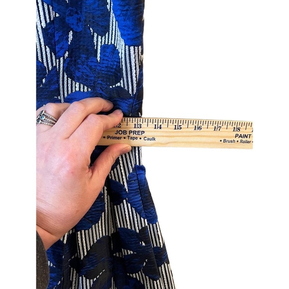 Belle Badgley Mischka Blue Floral Striped Sleeveless Fit And Flare Dress Size 2 - Picture 8 of 11